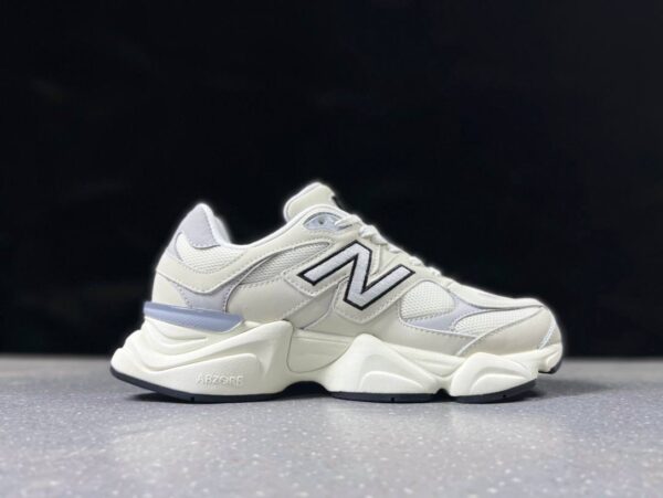 נעלי New Balance