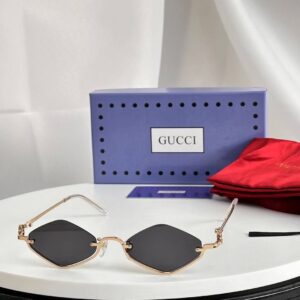 משקפיי Gucci