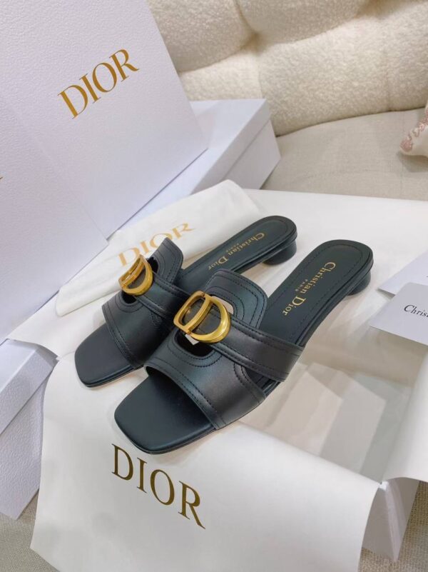 ⁦כפכפי Dior⁩ – תמונה ⁦3⁩