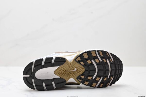 ⁦נעלי Nike⁩ – תמונה ⁦3⁩