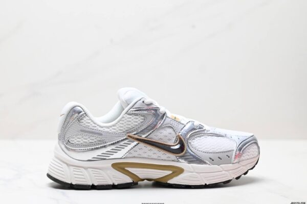 ⁦נעלי Nike⁩ – תמונה ⁦4⁩