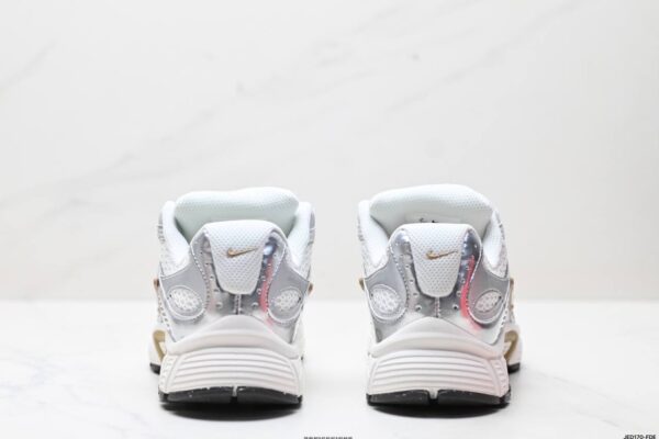 ⁦נעלי Nike⁩ – תמונה ⁦5⁩
