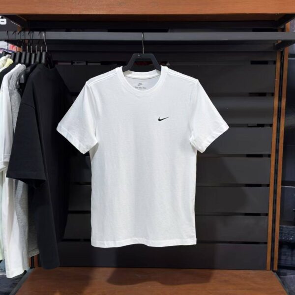 חולצות נייק | Nike