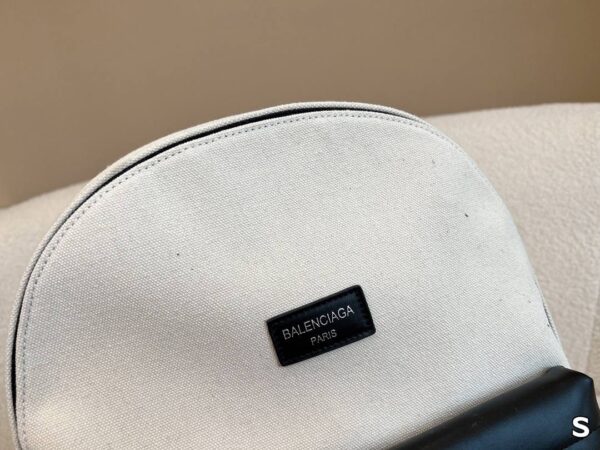 ⁦תיק גב בלנסיאגה | Balenciaga⁩ – תמונה ⁦3⁩