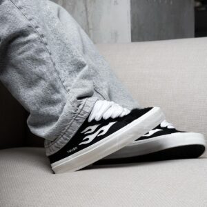 נעלי סטריי | STRAYE