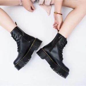 נעלי ד״ר מרטינס | Dr. Martens