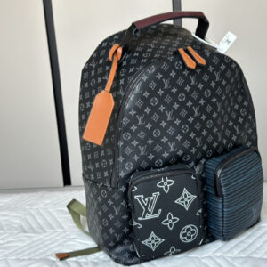 תיק גב לואי ויטון | LV