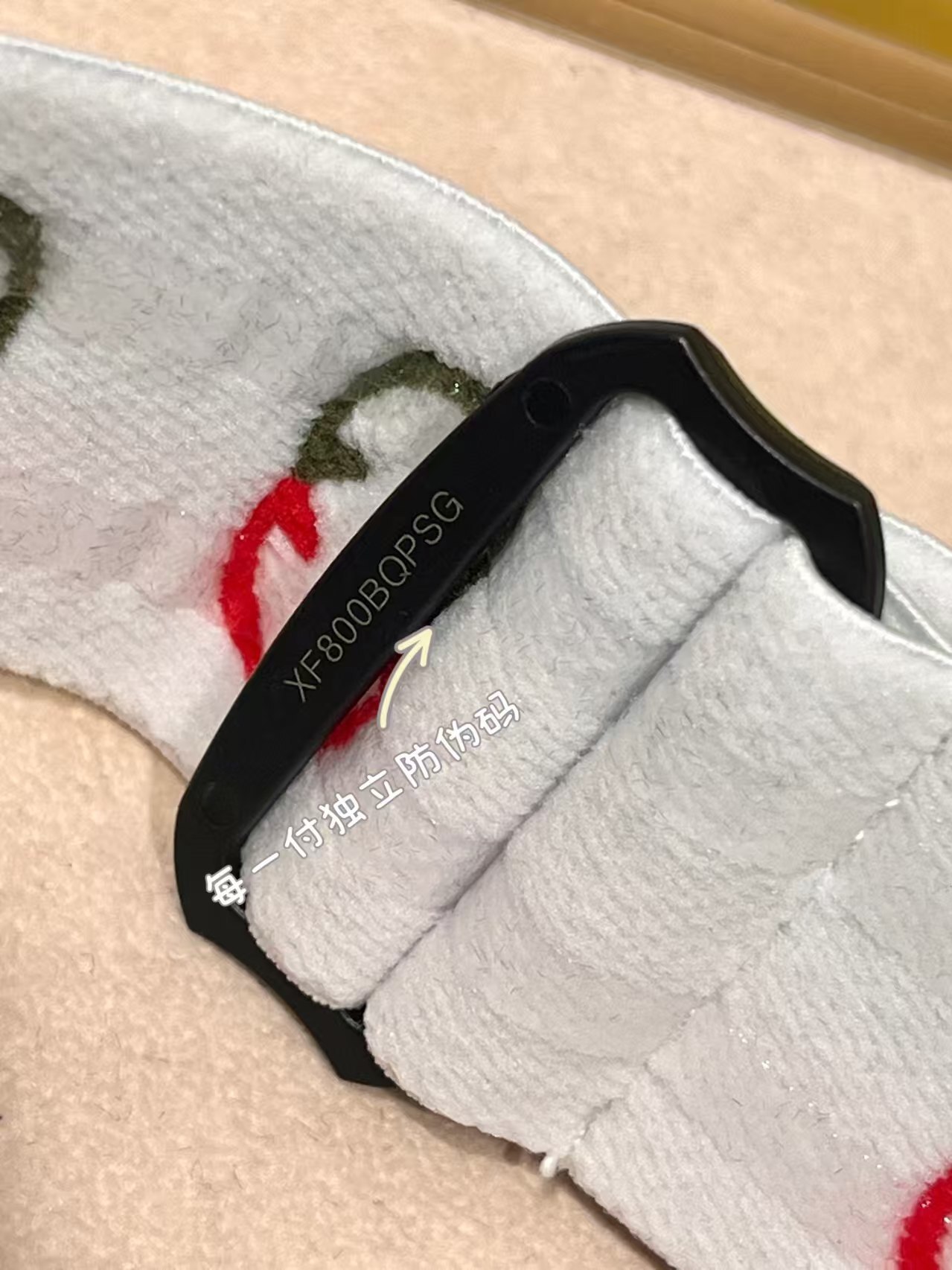 משקפי סקי גוצ׳י | Gucci – תמונה 8