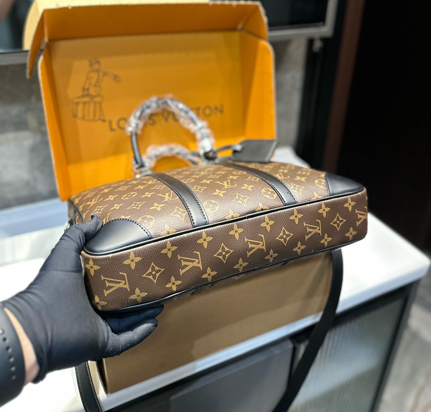 תיק מחשב לואי ויטון | LV – תמונה 11