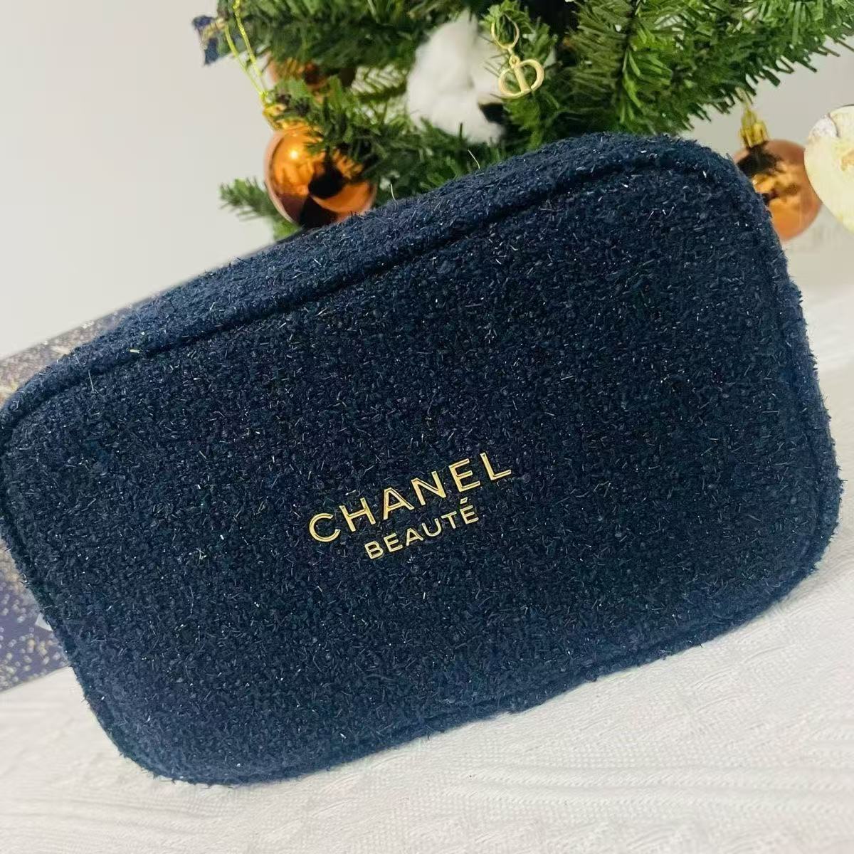 תיק איפור שאנל | Chanel – תמונה 7