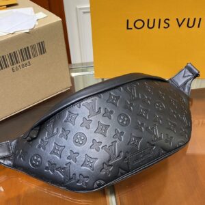 תיק פאוץ׳ לואי ויטון | LV