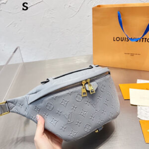 תיק פאוץ׳ לואי ויטון | LV