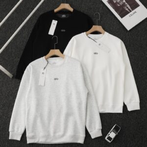 סווטשירט אלו יוגה | Alo Yoga