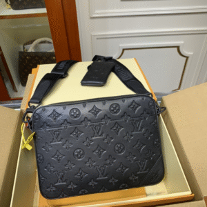 תיק לואי ויטון | LV