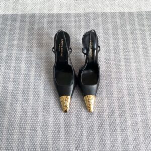 עקב איב סאן לורן | YSL