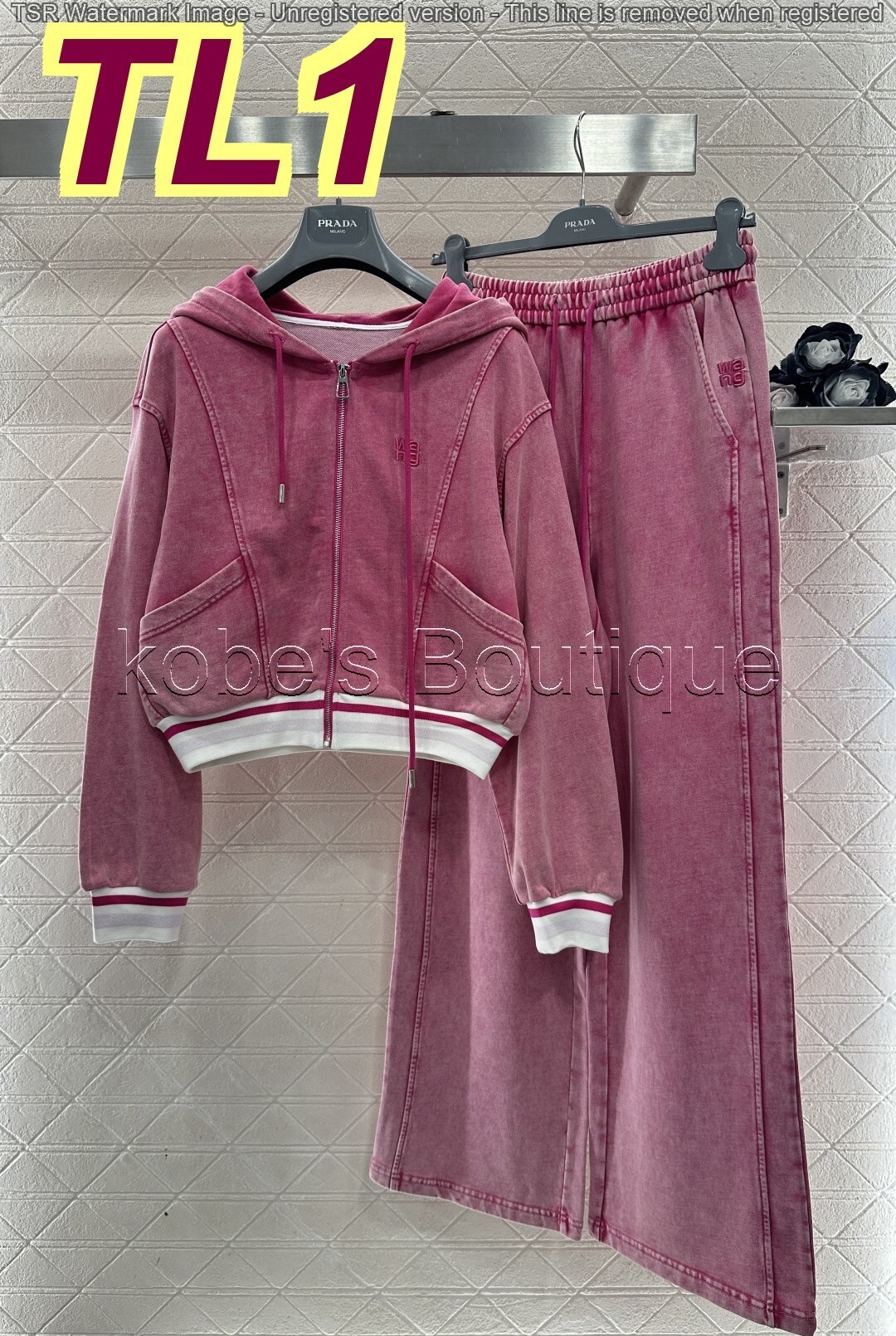 סט אלכסנדר ואנג | WANG