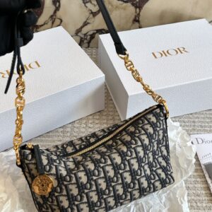 תיק דיור | Dior