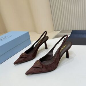 עקב פראדה | Prada