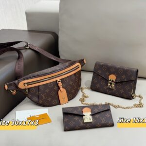 סט לואי ויטון | LV