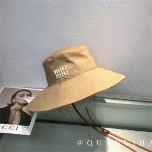 כובעי מיו מיו | Miu Miu