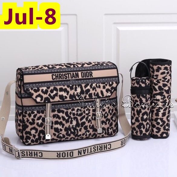 תיקי החתלה גוצ׳י | ברברי | פנדי | ז׳יוונשי | דיור – תמונה 9