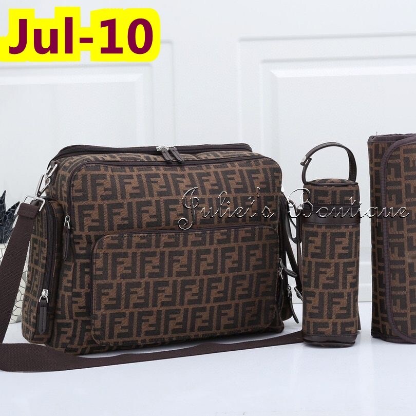 תיקי החתלה גוצ׳י | ברברי | פנדי | ז׳יוונשי | דיור – תמונה 11