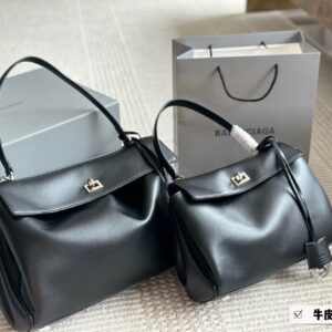 תיק בלנסיאגה | Balenciaga