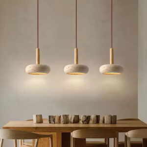 מנורת תלייה מעוצבת מאבן צהובה