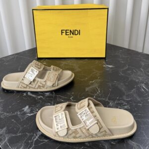כפכפי פנדי | Fendi