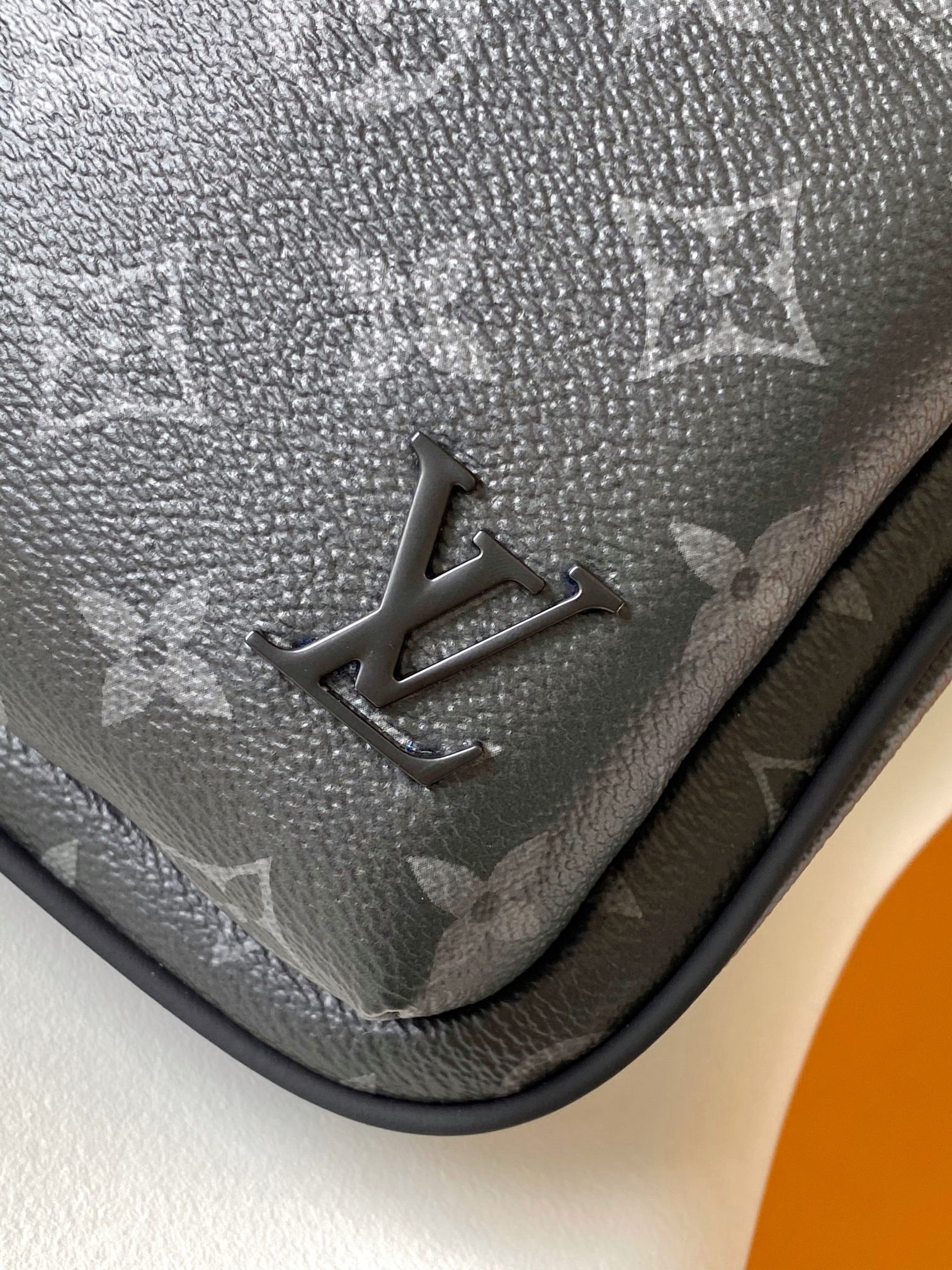 תיק צד לואי ויטון | LV – תמונה 6